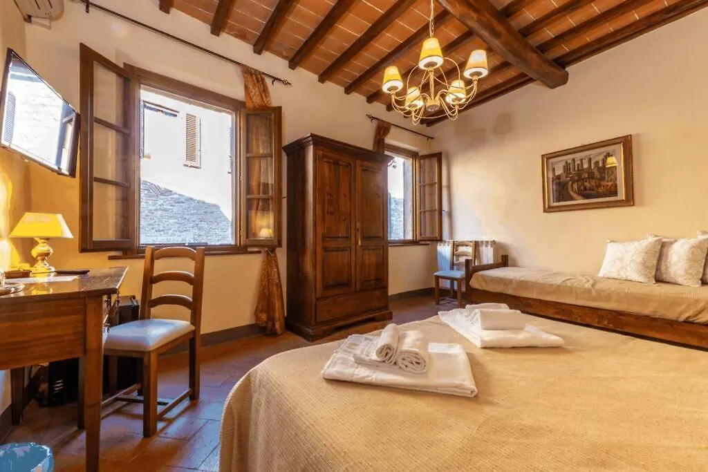Centro Storico Elegante Suite, Wi-Fi & Comfort San Gimignano