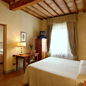 Palazzo Al Torrione Alojamento de Acomodação e Pequeno-almoço